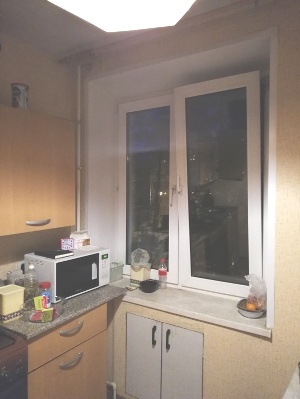 Окно на кухне в хрущевке - 75 фото